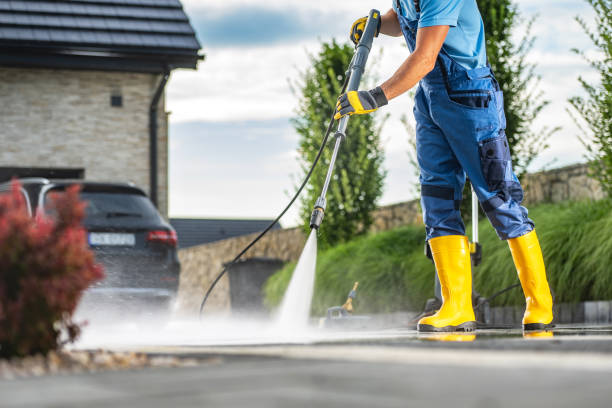 Best Deck Pressure Washing  in Lake San Marcos, CA